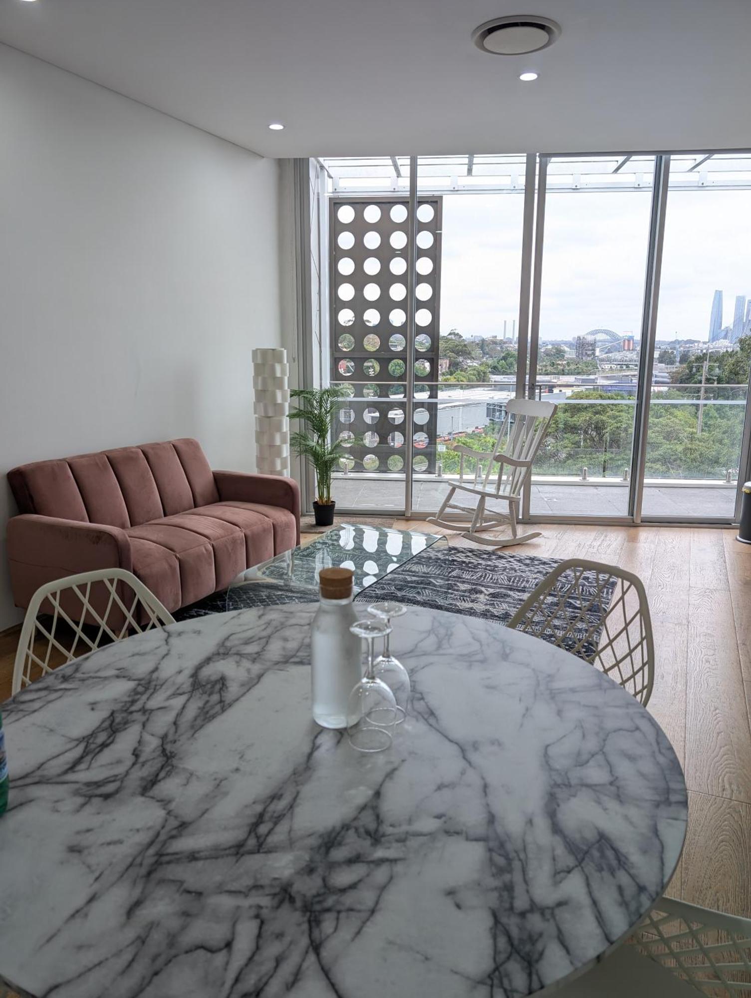 Panoramic Cbd Views Penthouse *